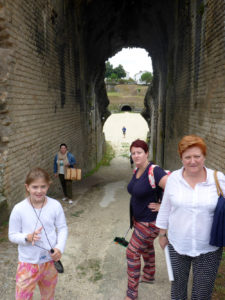 Anfiteatro romano de Saintes en familia